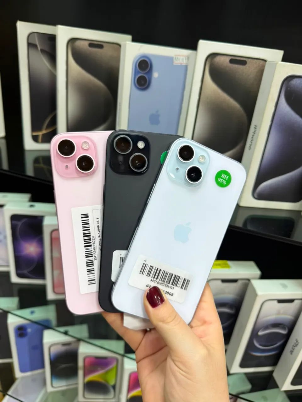 iPhones disponíveis, todos com garantia  - Foto 4