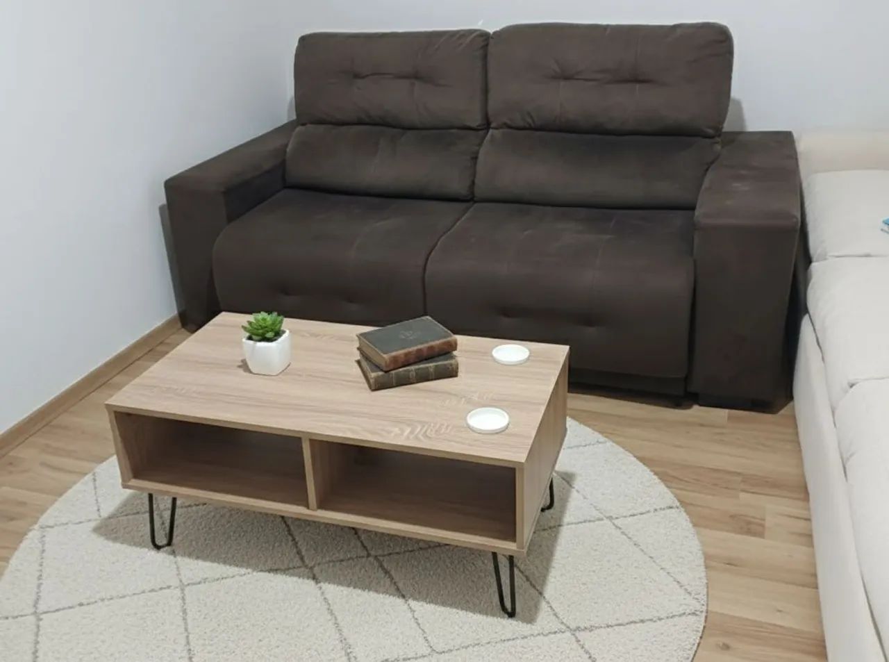 Sofá retrátil e reclinável 2,00 mts ótimo estado  - Foto 2