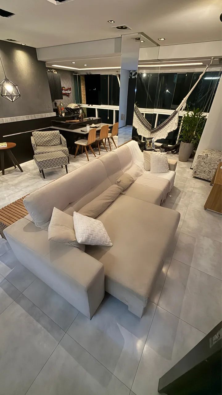 Sofá retrátil 2,90m em perfeito estado, de extrema qualidade e conforto. 
