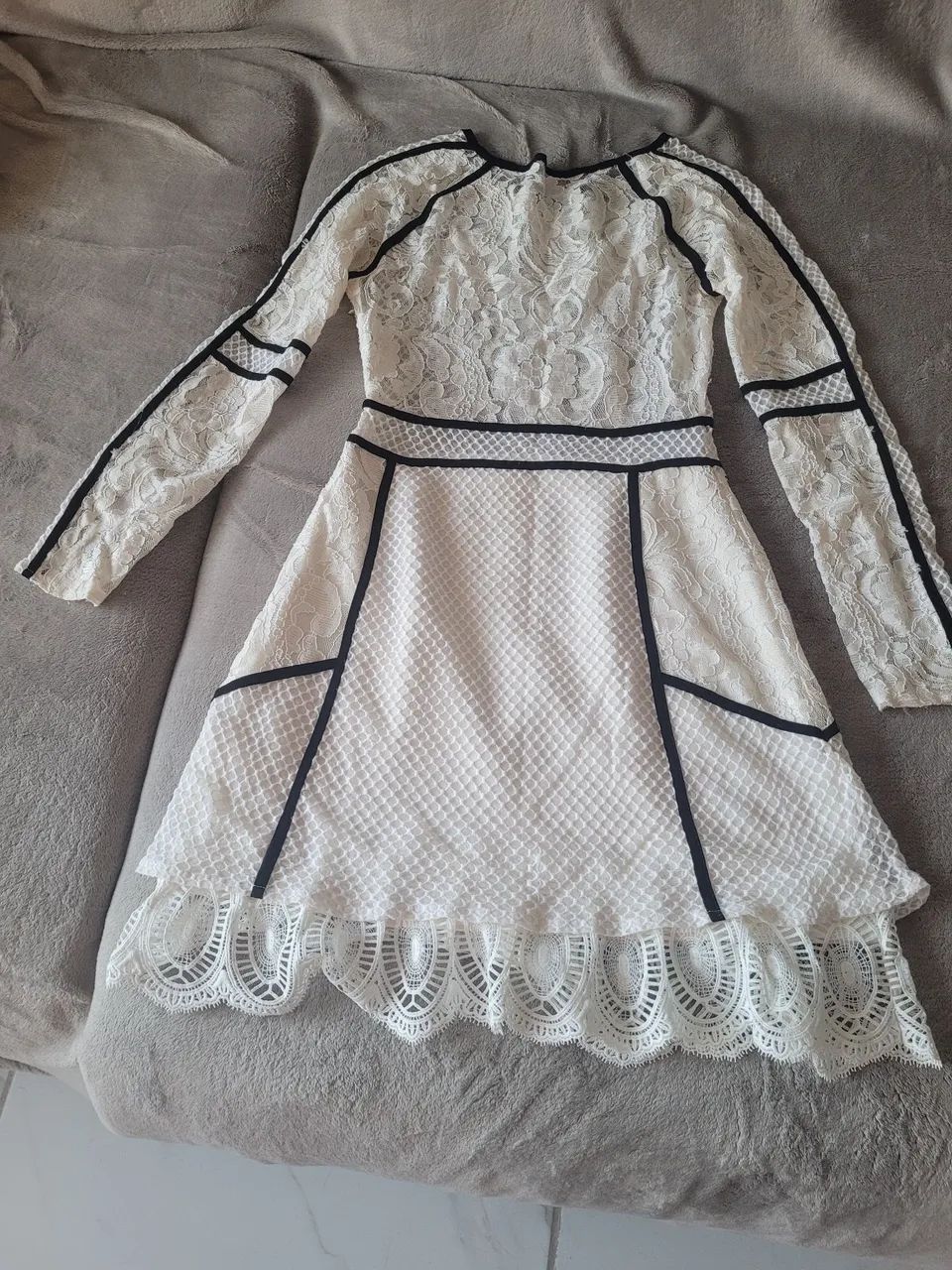Vestido de renda - Foto 2
