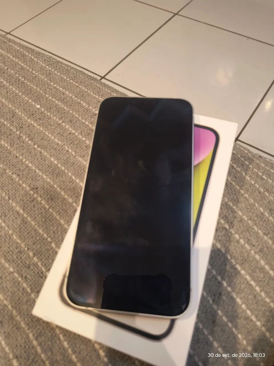 iPhone 14 branco sem marcas de uso celular de mulher Lindo e impecável 