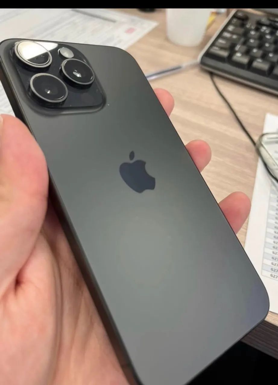 Iphone 15 pro max  - Foto 2