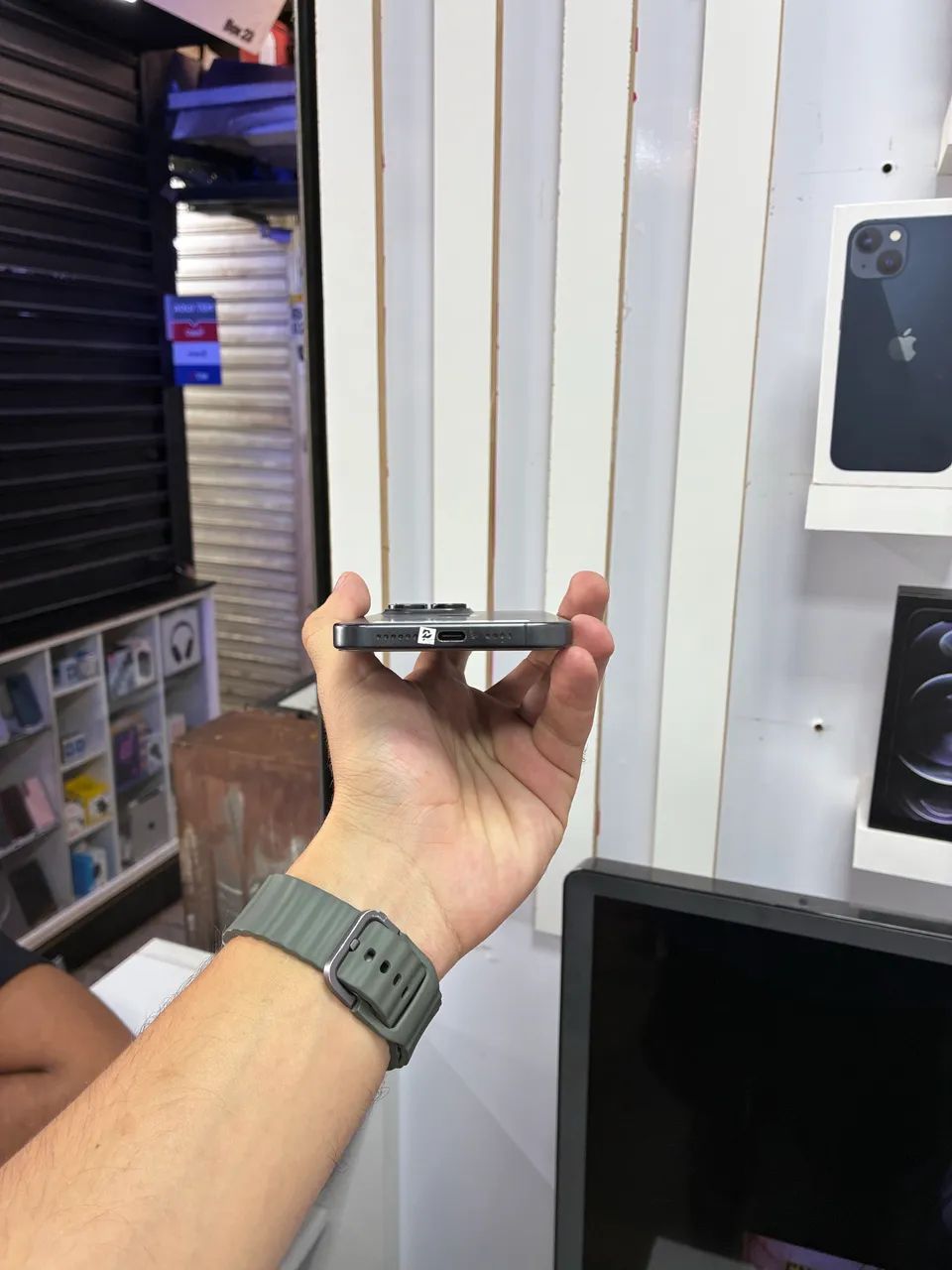 IPHONE 15 PRO MAX - 256GB  - Foto 3