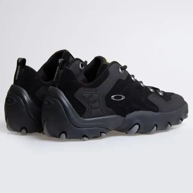 Tenis Oakley TEETH BOMBER