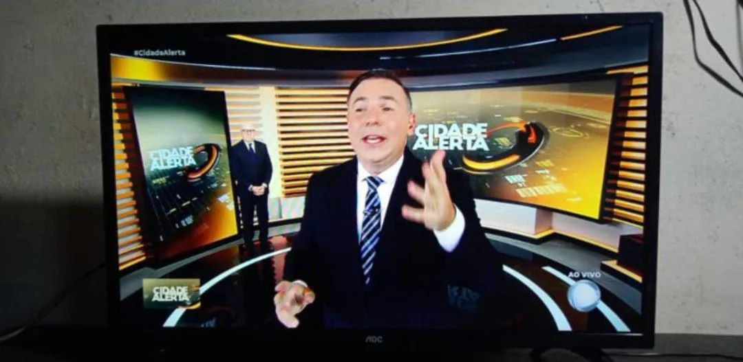 TV Aoc Roku 32 polegadas Smart - Foto 2