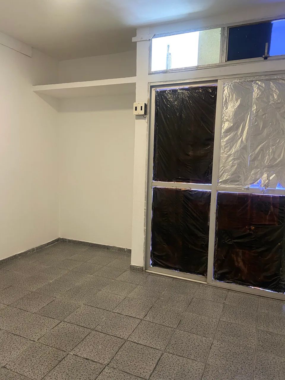 Alugo apartamento Ed. Florestal Adrianopolis 