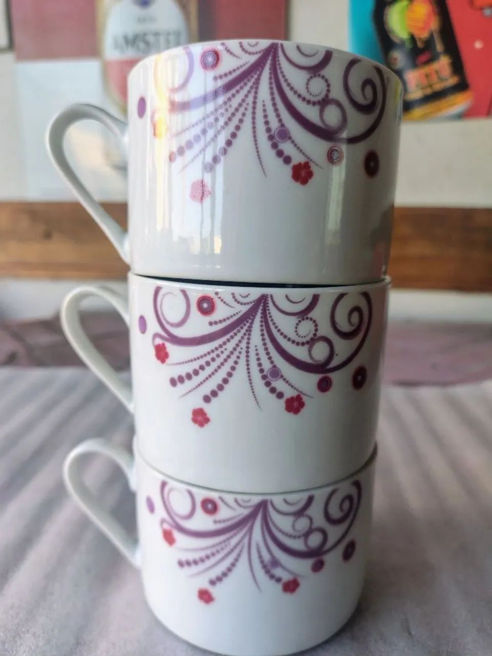 Trio xícaras antigas de porcelana riserva  - Foto 3