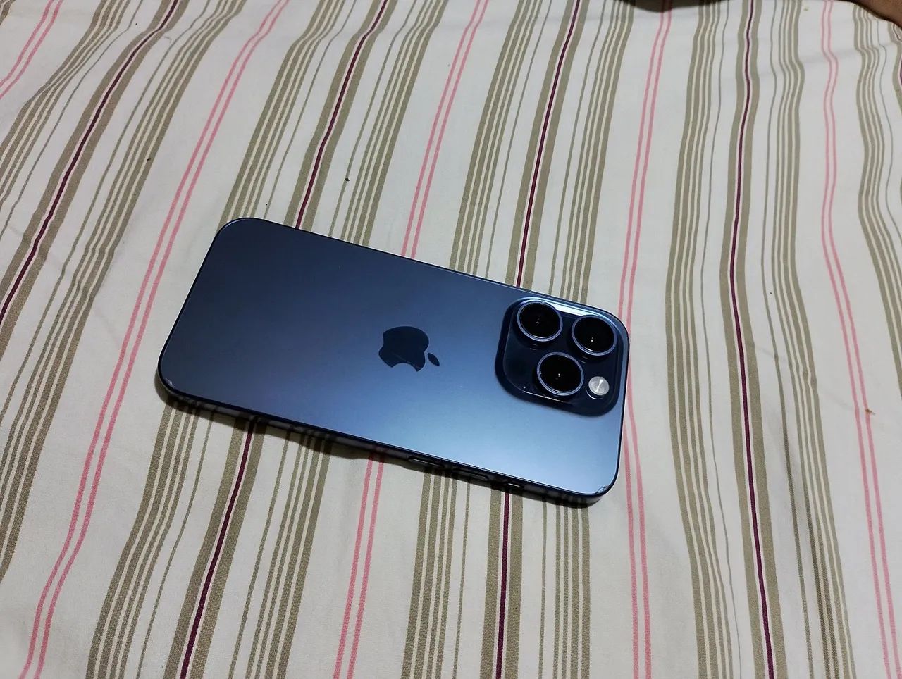 iPhone 15 pro 128gb - Foto 3