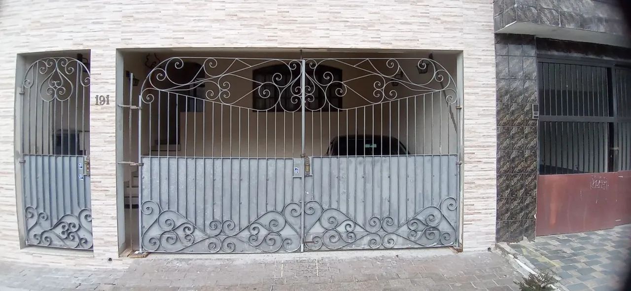Portão de ferro