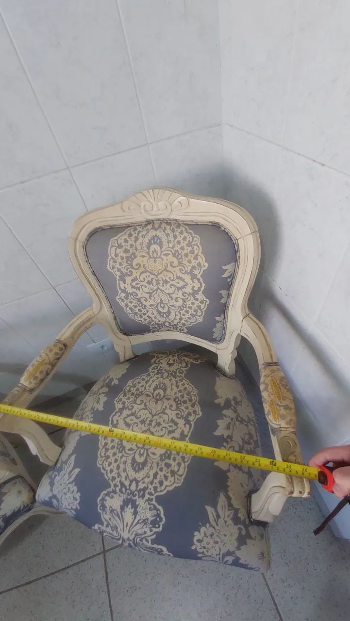 Par de Poltronas Clássicas Madeira Design Decoração  - Foto 4