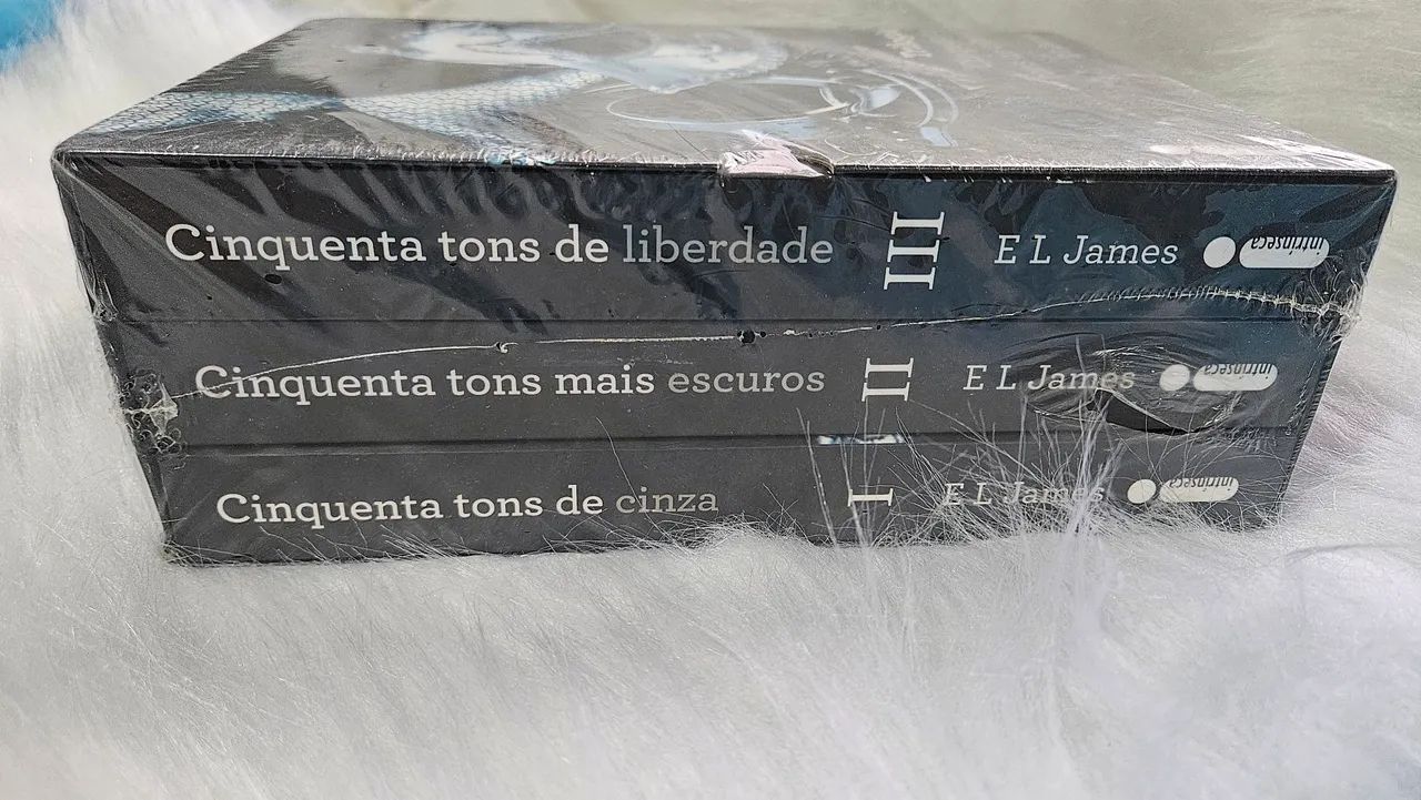 Trilogia Cinquenta Tons de Cinza - Foto 2