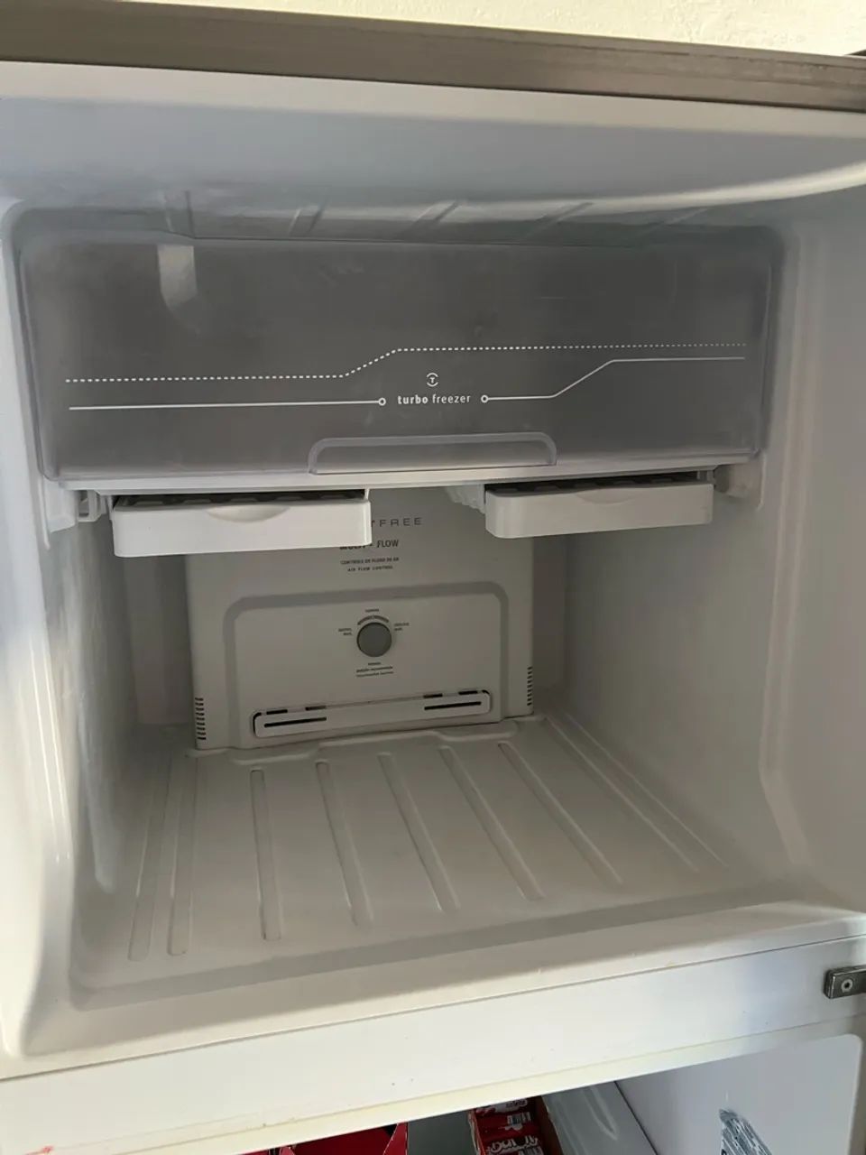 GELADEIRA ELETROLUX INOX  - Foto 4