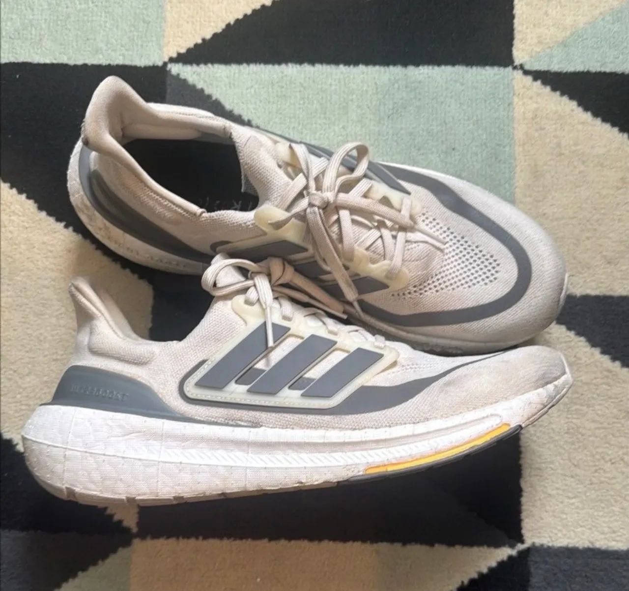Adidas Ultraboost Light 23 - Foto 2