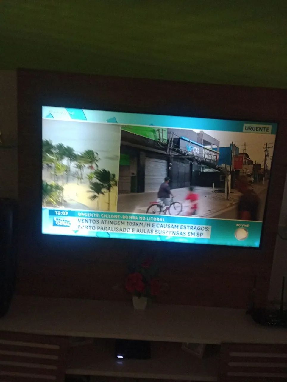 Vendo uma TV