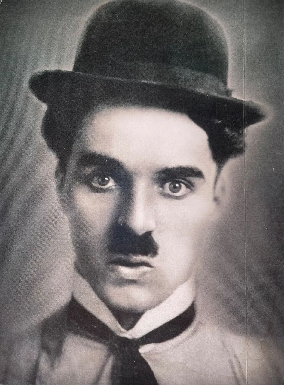 20 DVD Charles Chaplin - A Obra Completa (Box) - Foto 4