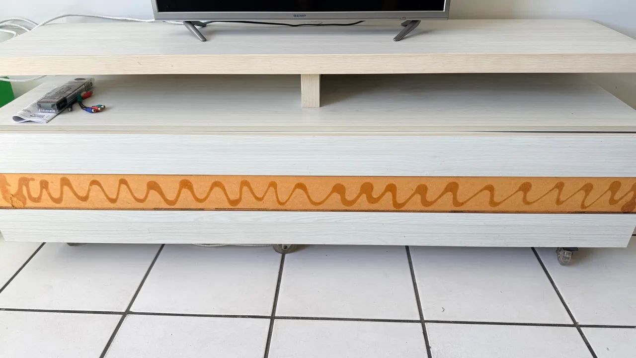 Rack para sala com duas gavetas 