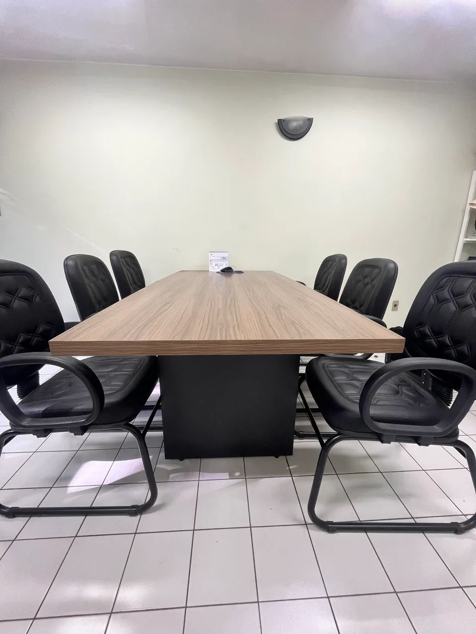 Mesa e cadeira para escritório 