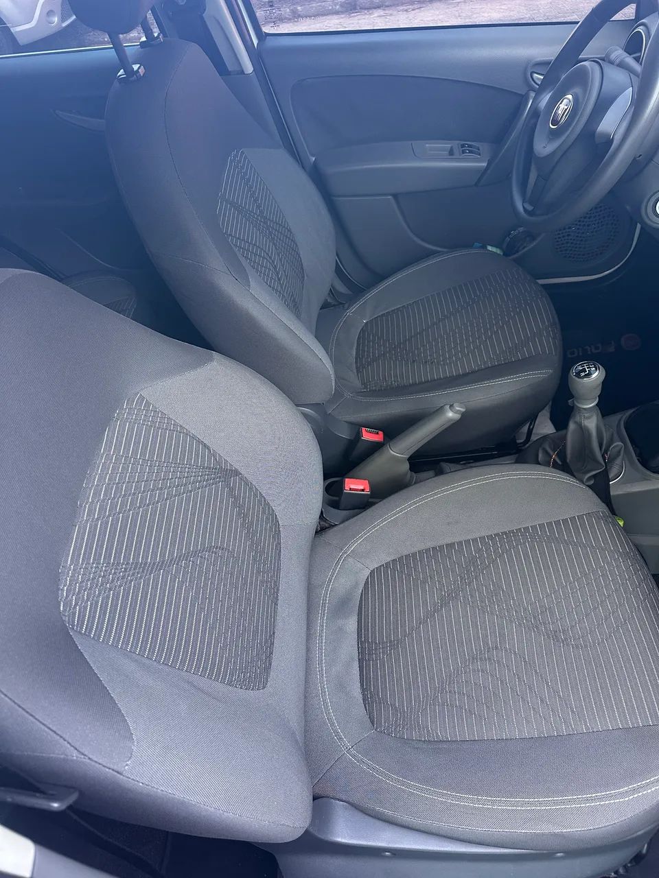 Fiat Palio Attractive 1.0 EVO Fire Flex 8V 5P 2013 - Foto 4