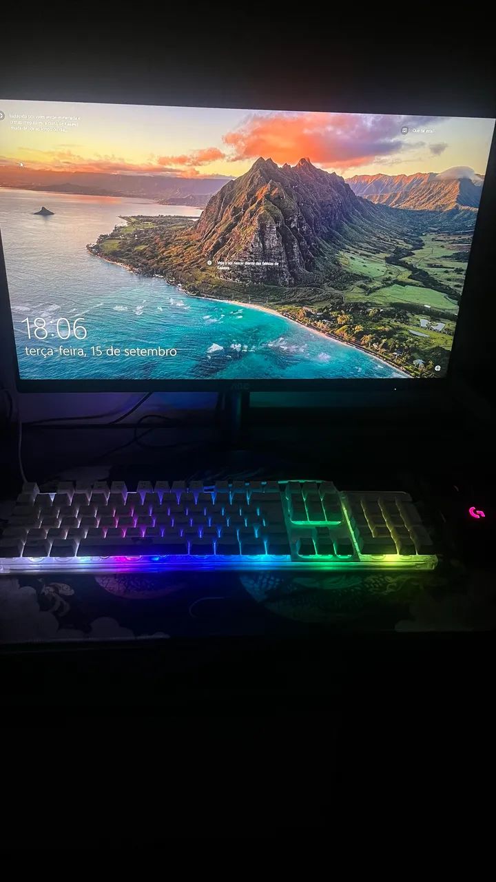 Computador (PC)  ideal para jogos e atividades 