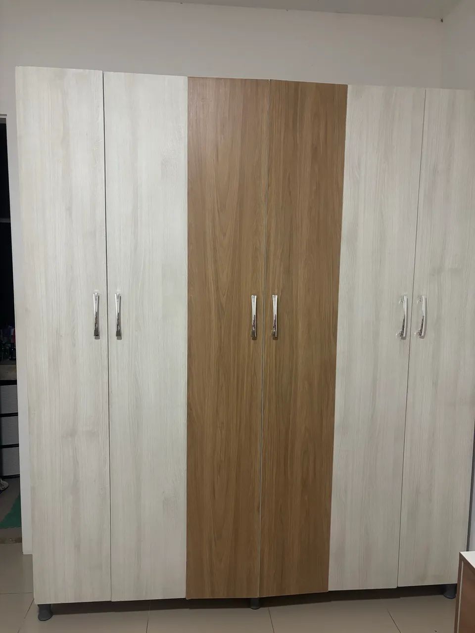 Guarda roupa moderno em madeira  - Foto 2