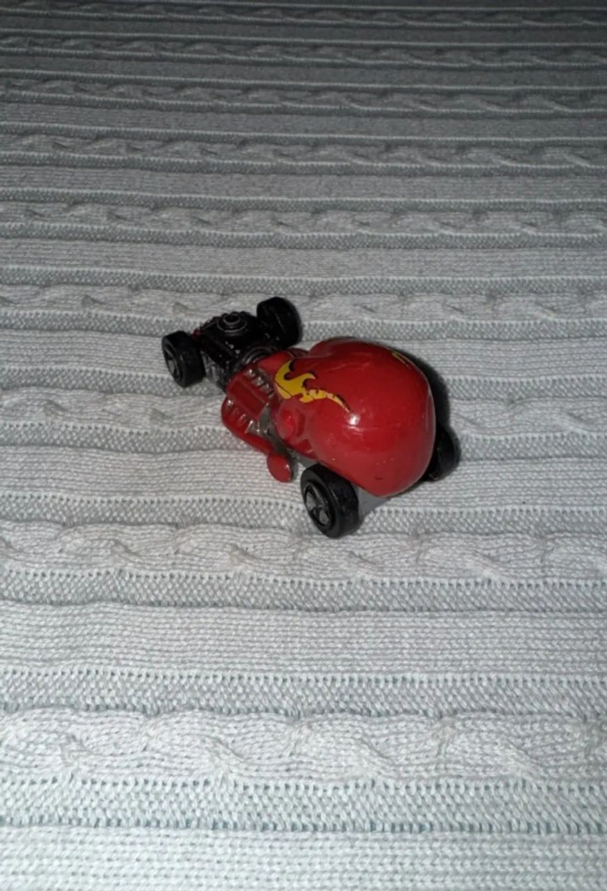 carrinho da maisto Kraniator Skull 2002 Red  - Foto 3