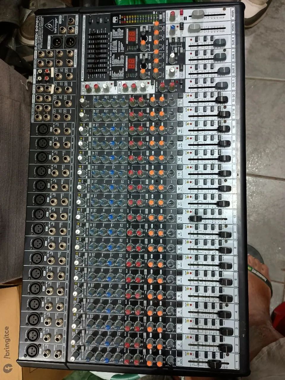 Mesa de som Behringer de 24 canais  - Foto 3