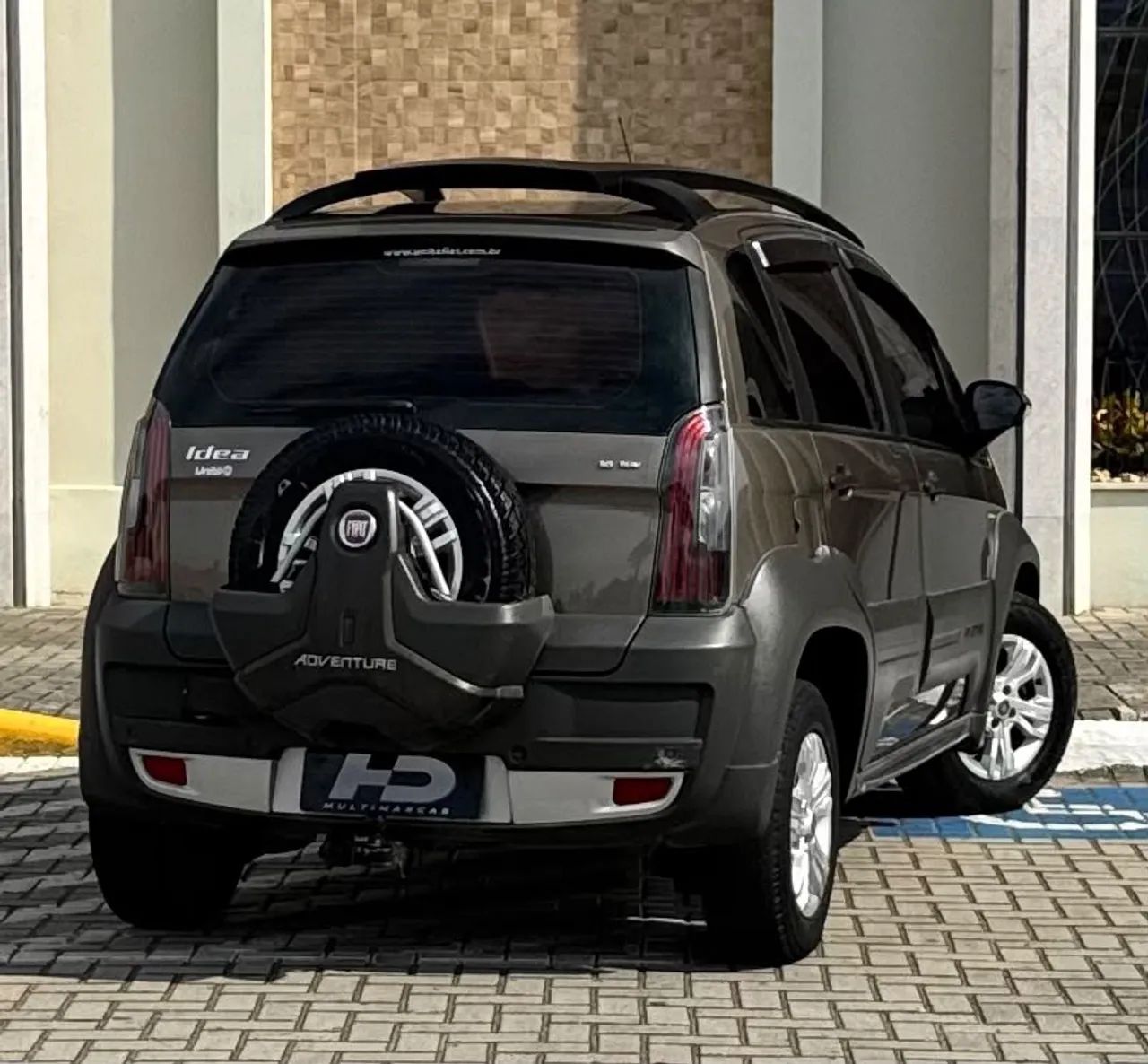 Fiat Idea Adv./ Adv.lock.dualogic 1.8 Flex 5P 2015 - Foto 4