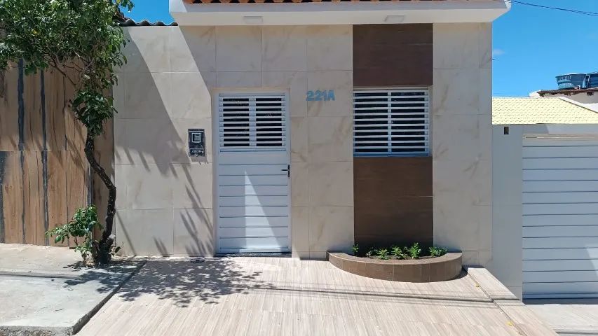 A "Pequena Notável" Linda e Compacta casa no bairro Petrópolis.