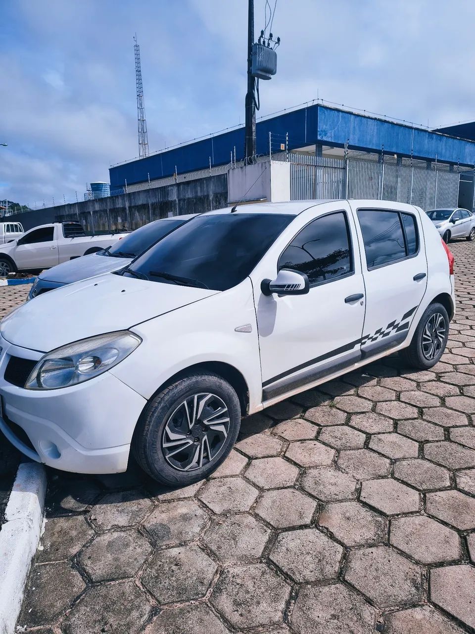 Renault Sandero Expression Hi-flex 1.6 8V 5P 2011 - Foto 2
