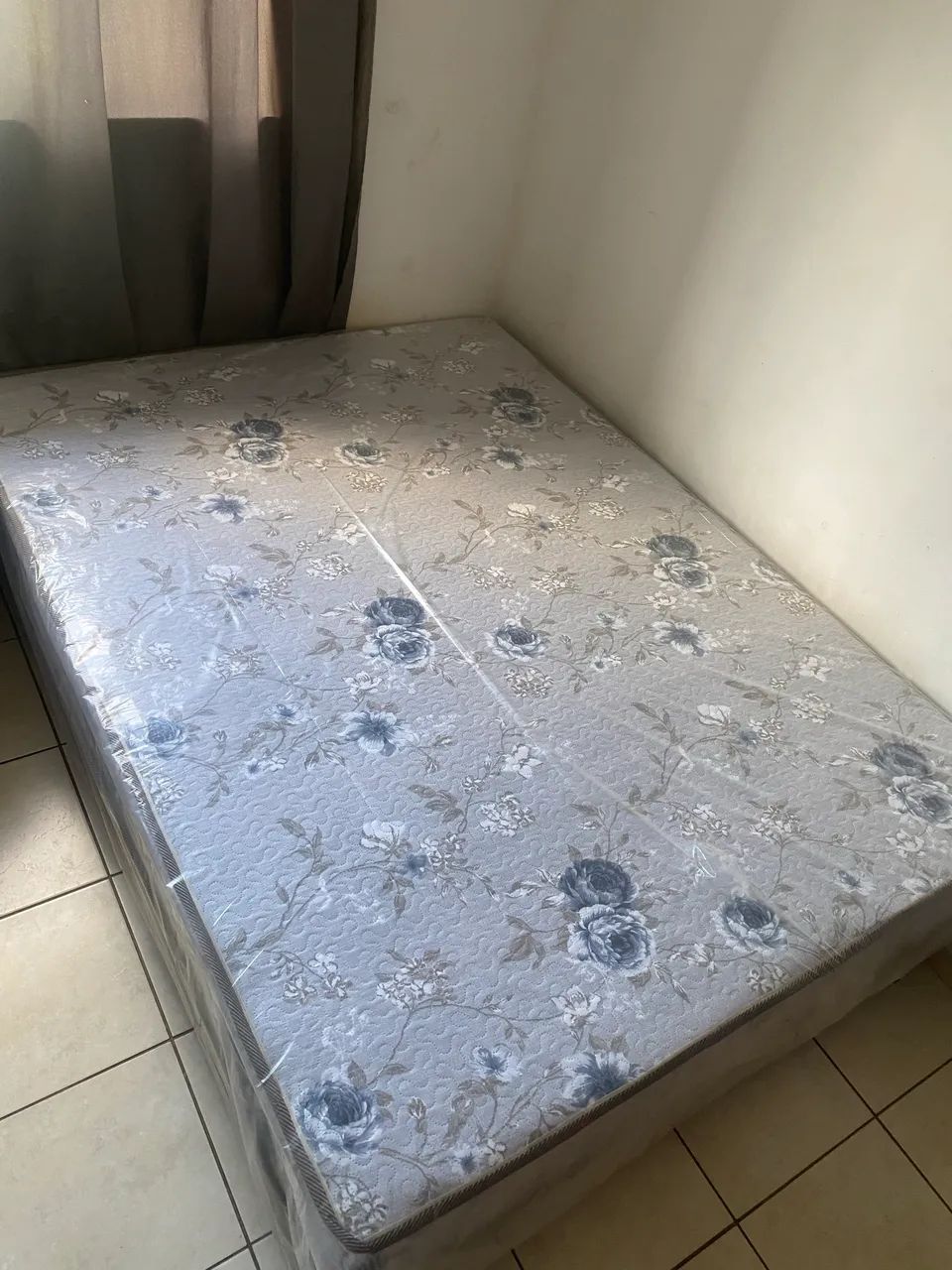 Camas box de ótimas qualidade e preços baixos 