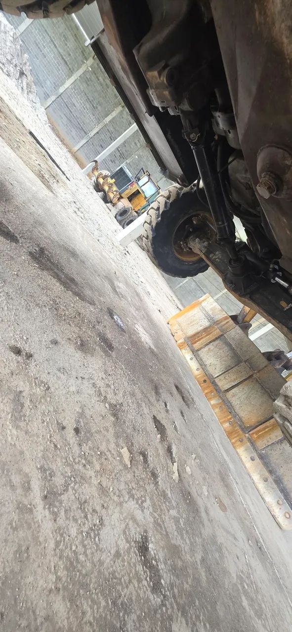 Aluguel de retroescavadeira 4x4 - Foto 4