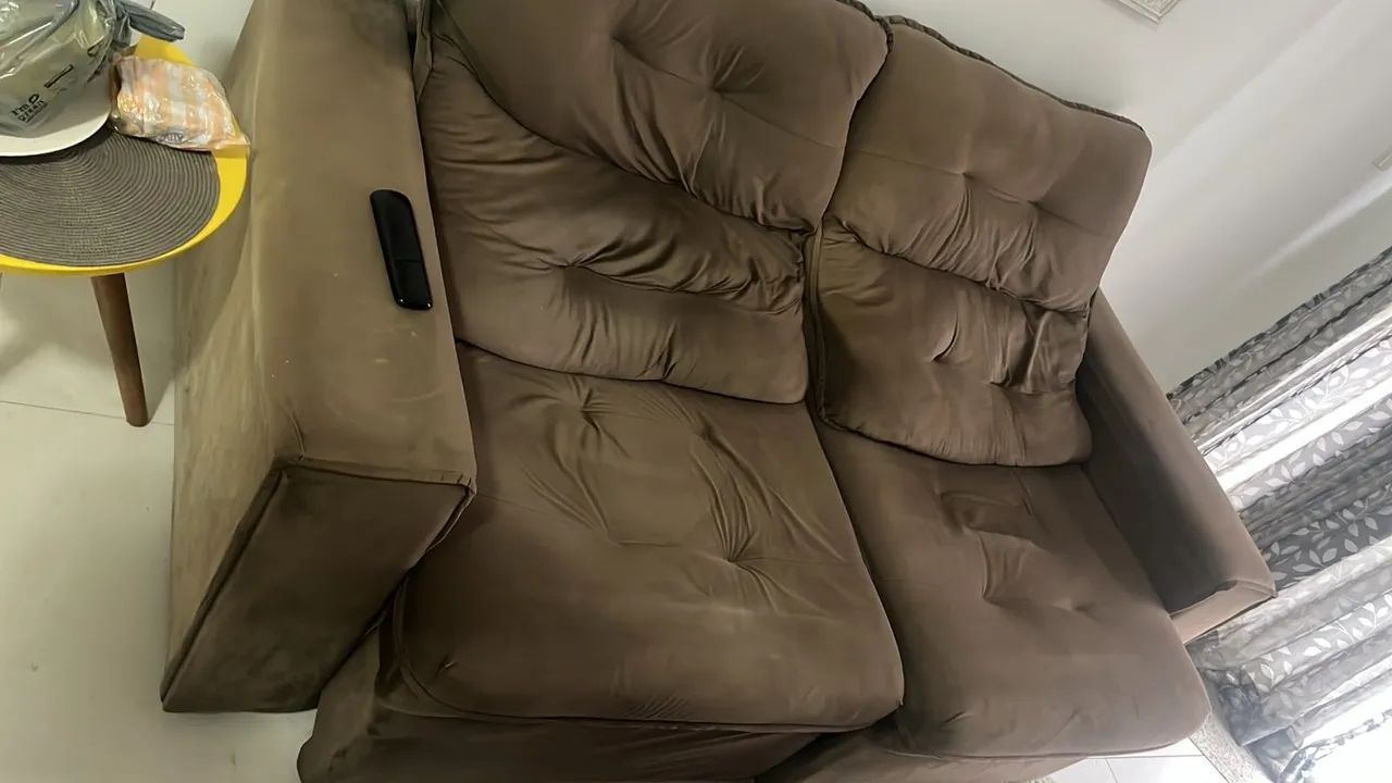 Vendo sofar de 2 lugares  - Foto 2