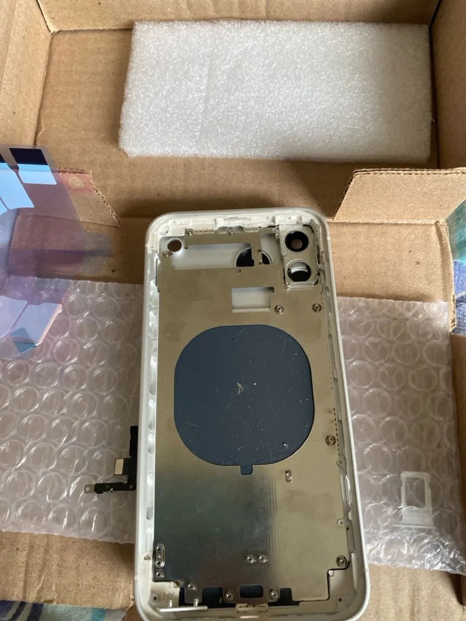 Carcaça pra transformar o iPhone 11 no 17 pro - Foto 2