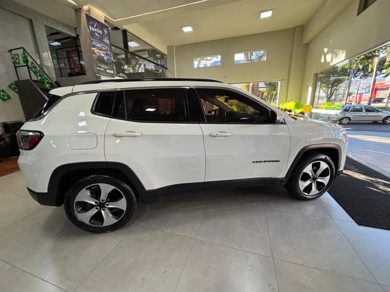Jeep Compass Longitude 2.0 4X2 Flex 16V Aut. 2018 - Foto 5