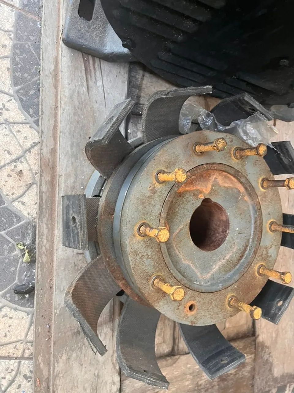 GERADOR DE ENERGIA - Alternador Trifásico 40KVA - Foto 2