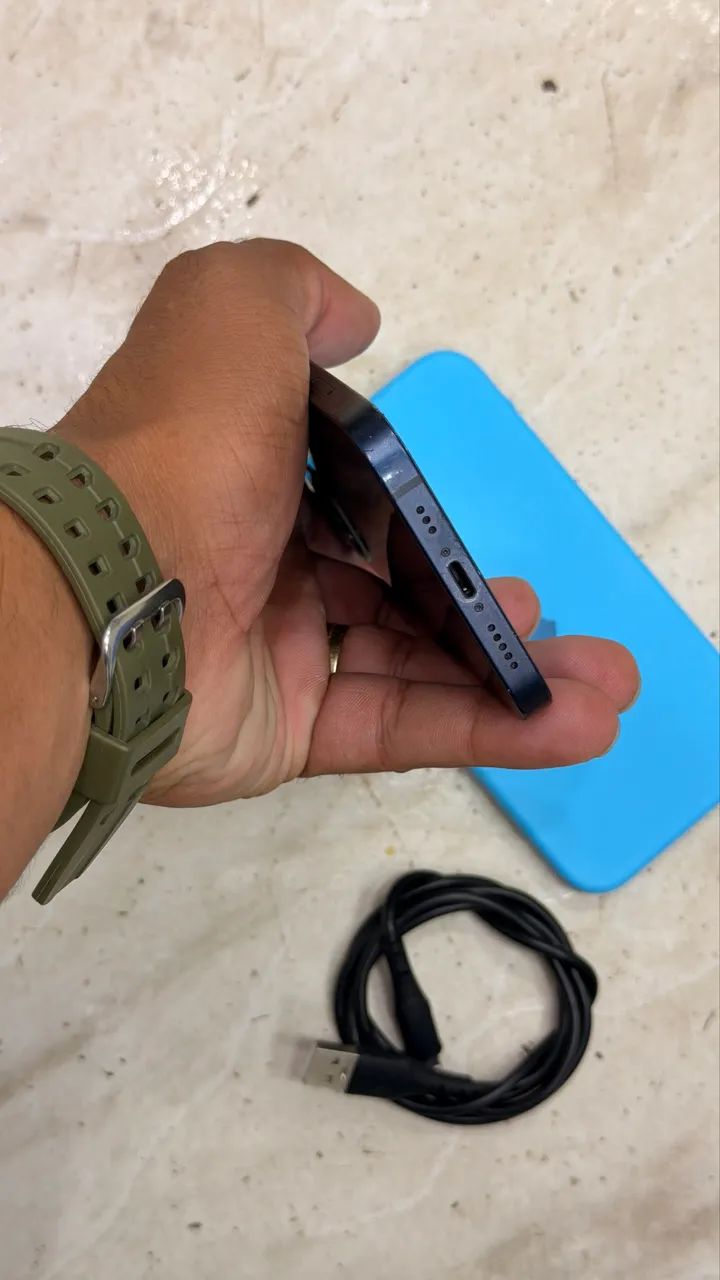 iPhone 12 azul todo original  - Foto 4