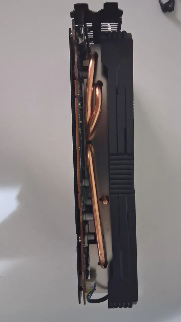 RX 5700 XT 8GB de VRAM - Foto 2