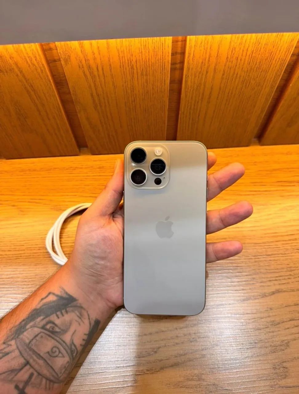 iPhone 16 pro max  - Foto 2