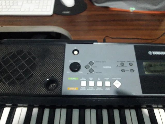 Teclado yamaha psr E233 - Foto 5