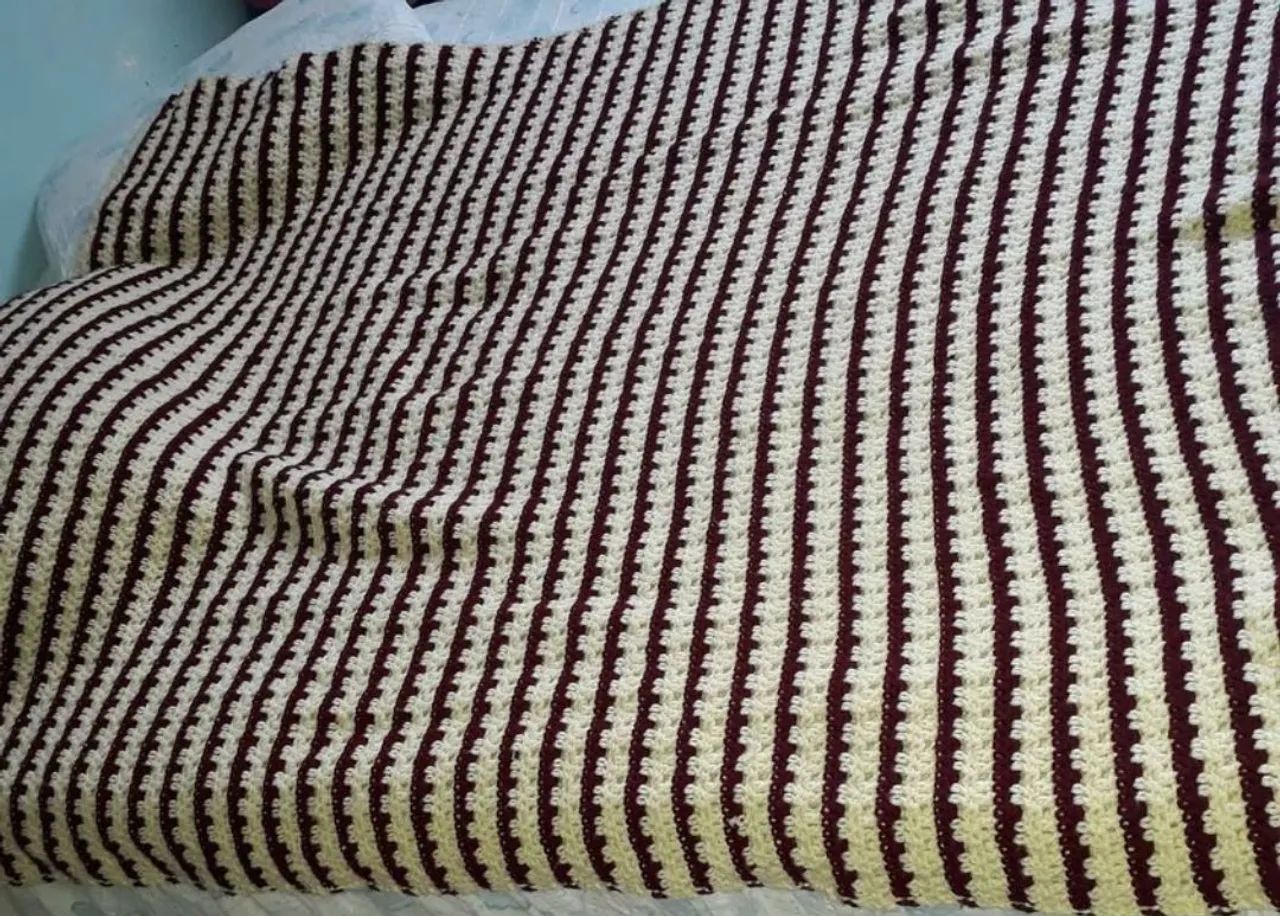 Manta de crochê listrada - Foto 3