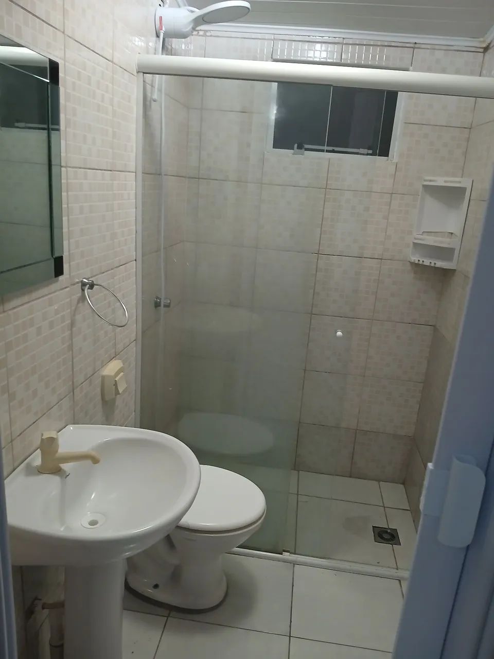 Alugo Apartamento kitnet 1 quarto  no Carianos  próximo  ao multi hospital - Foto 4