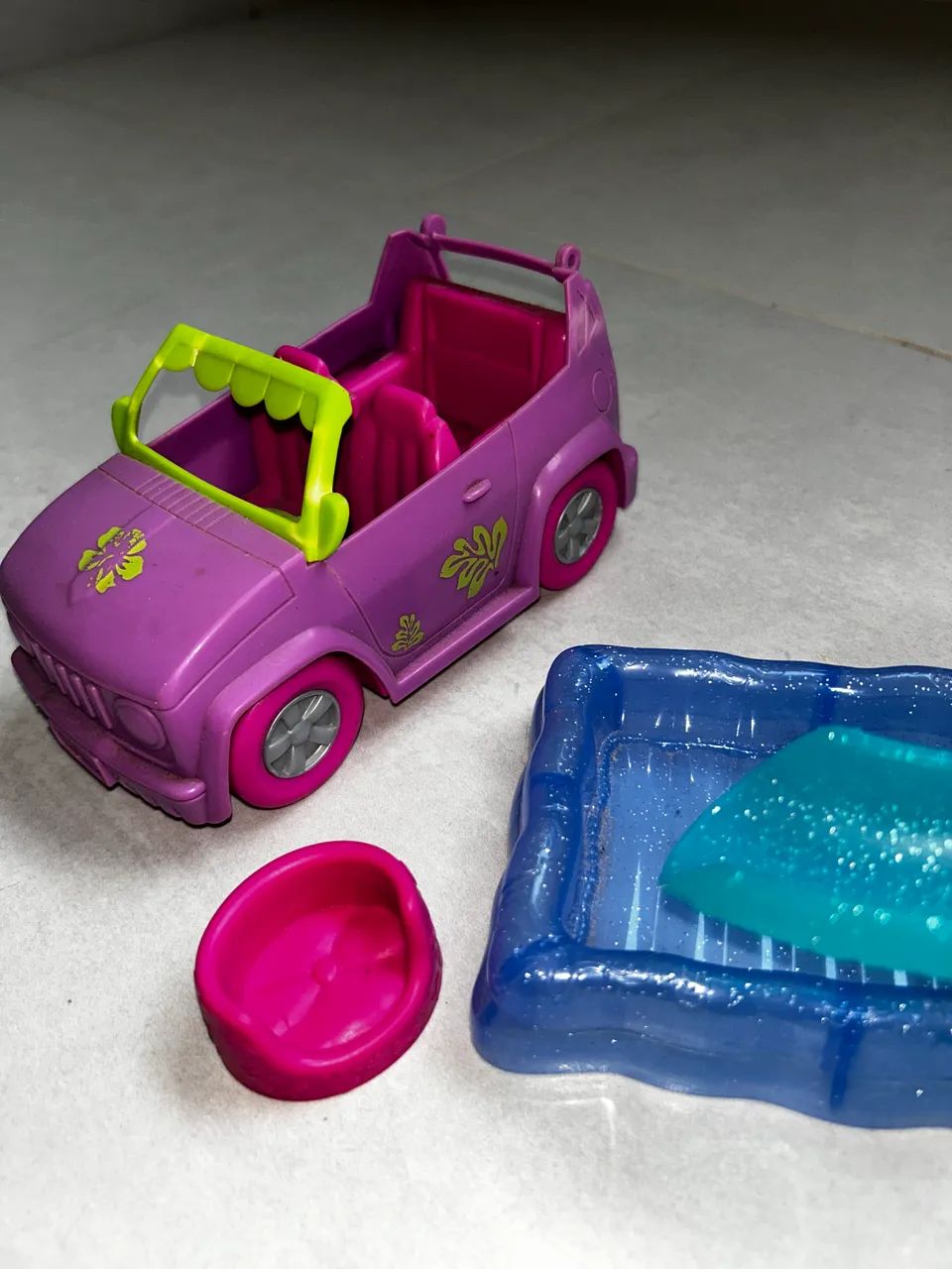 Playset e carro boneca Polly Pocket Festa no Jardim  - Foto 5