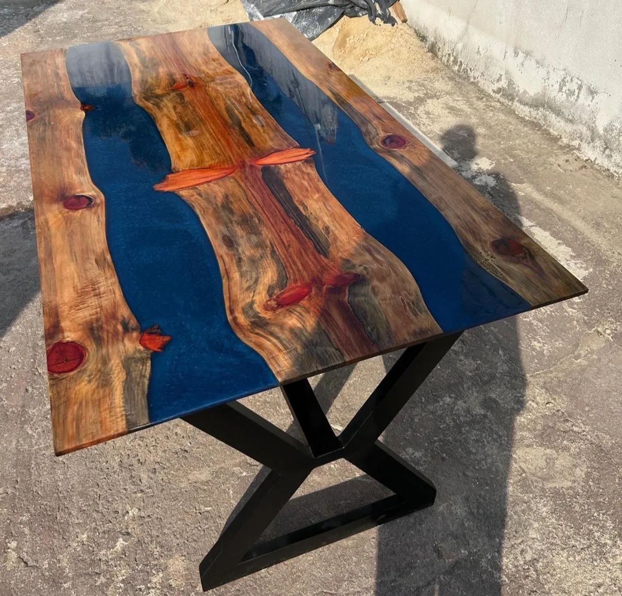 Mesa River Table azul com Resina65568136243971125