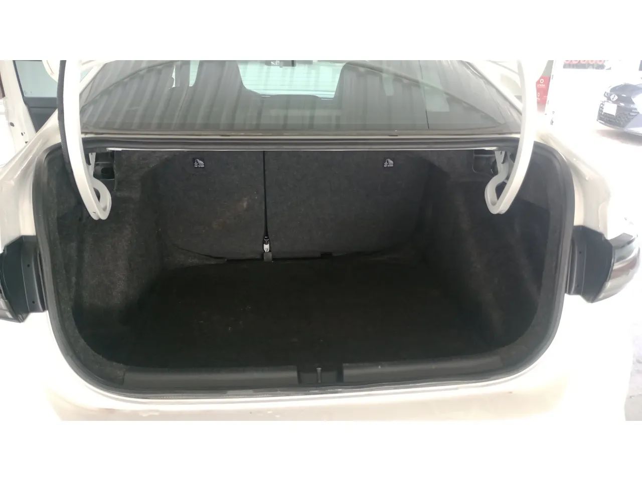 Volkswagen Virtus TSI 1.0 Flex 12V 4p Aut., foto 14 de 16