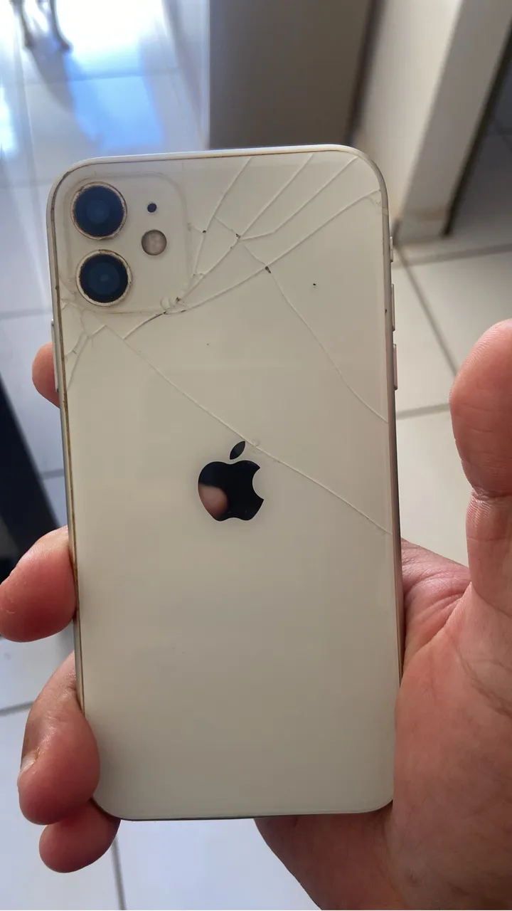 iphone 11 quebrado