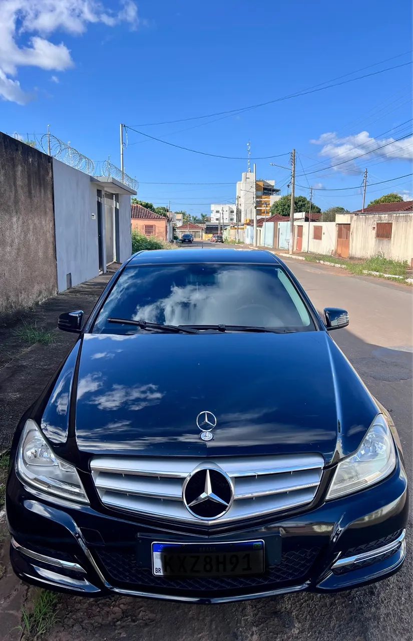 Mercedes-Benz C-180 CGI Classic 1.8 16V 156cv Aut. 2012