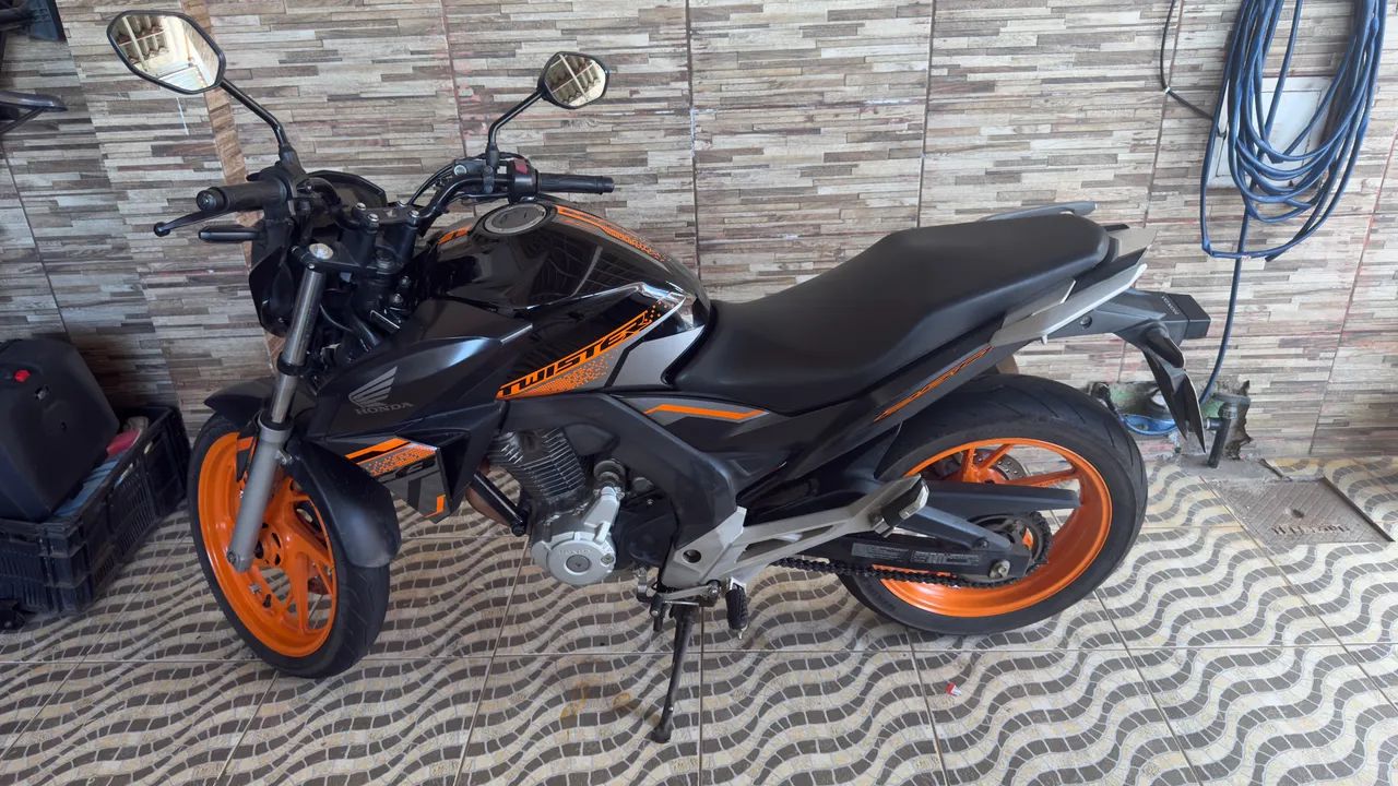 CB twister 2021 ABS - Foto 3