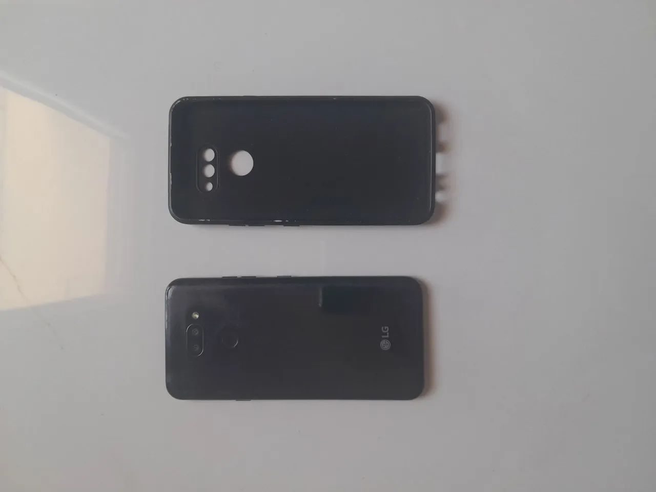 Celular LG K40S funcionando perfeitamente só a tela trincada  - Foto 5
