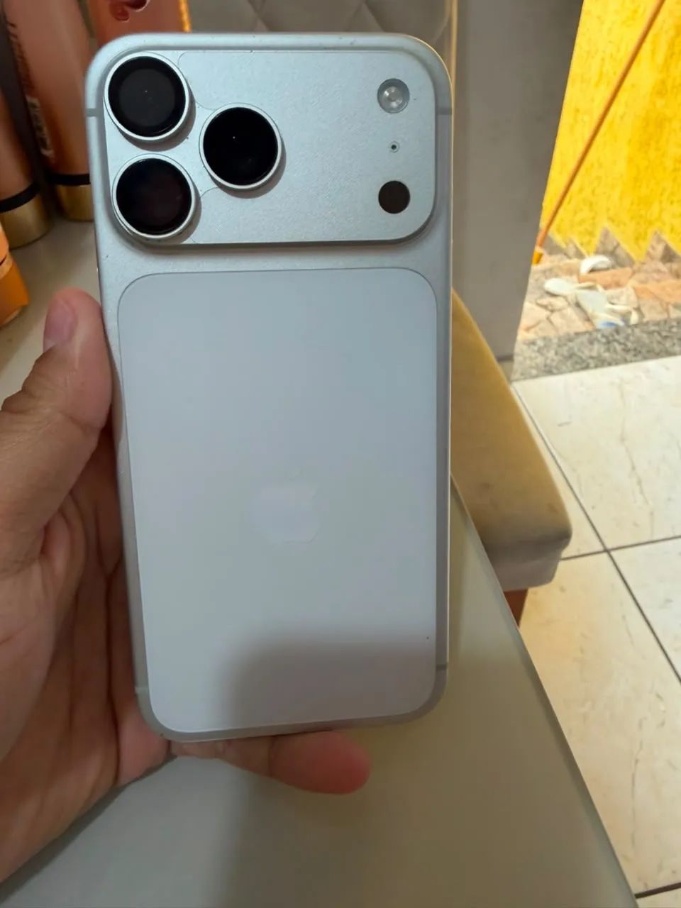 IPHONE 17 pro max garantia ate maio 