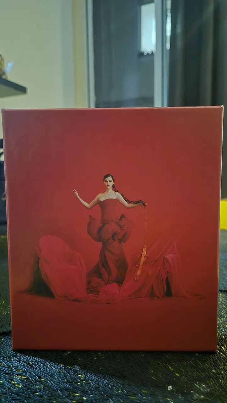 Selena Gomez - CD Revelación Box Set (Importado